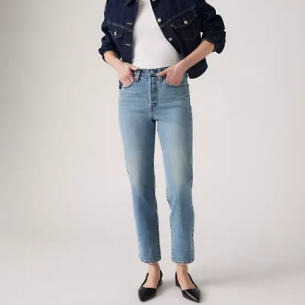 Levi's Wedgie Straight High Rise Blue Jeans Rigid Denim Medium Wash Size 28